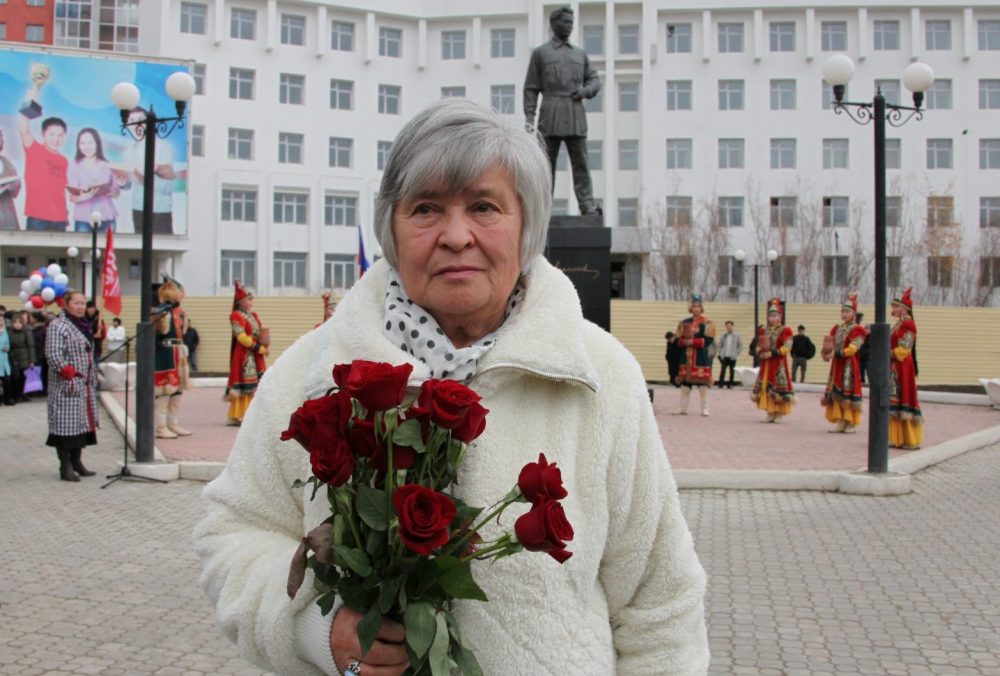Руководство Киргизии выразило соболезнование в связи с кончиной Лены Аммосовой