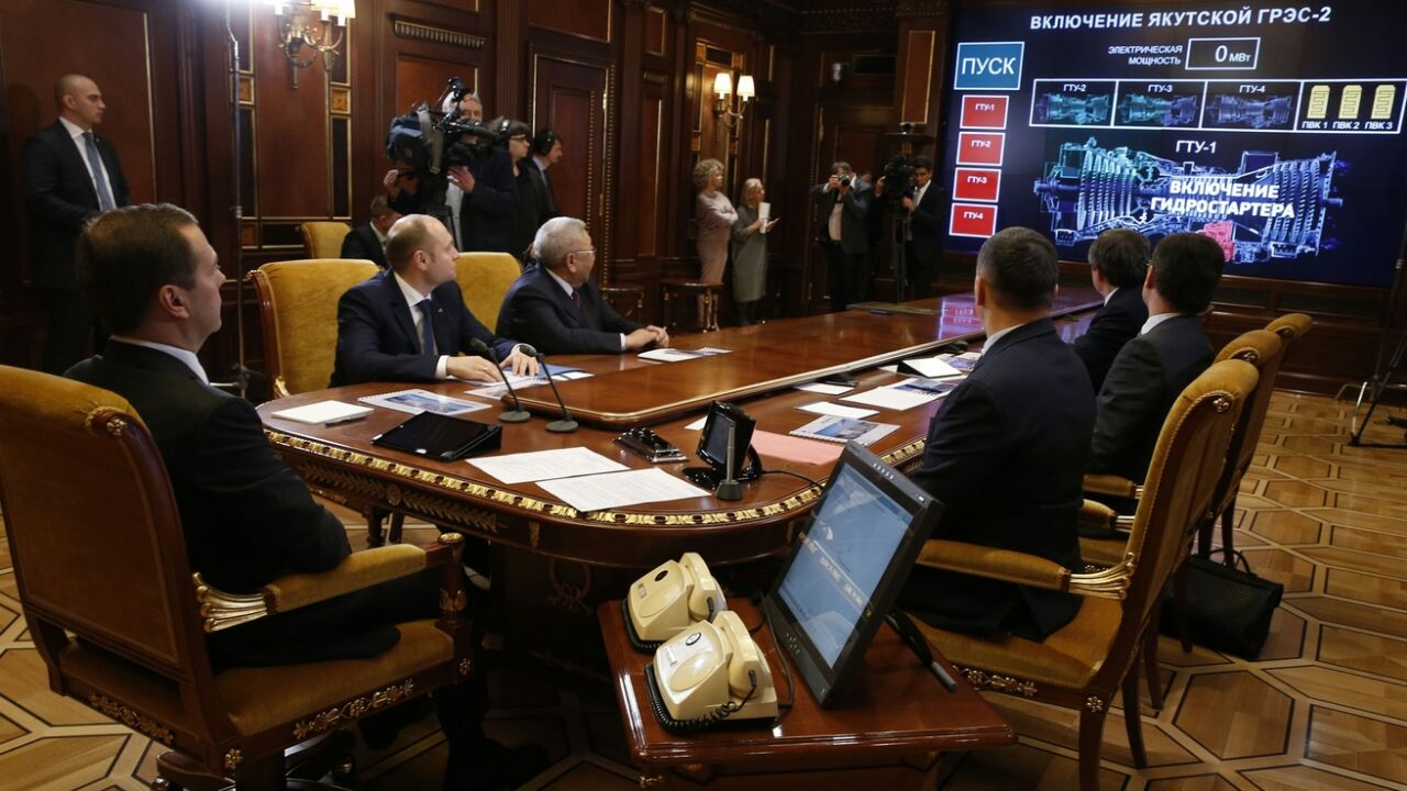 Якутская ГРЭС-2 будет импульсом для динамичного развития региона — Медведев