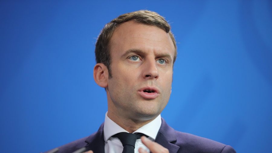 Власти Франции собираются принять закон о борьбе с ложными новостями