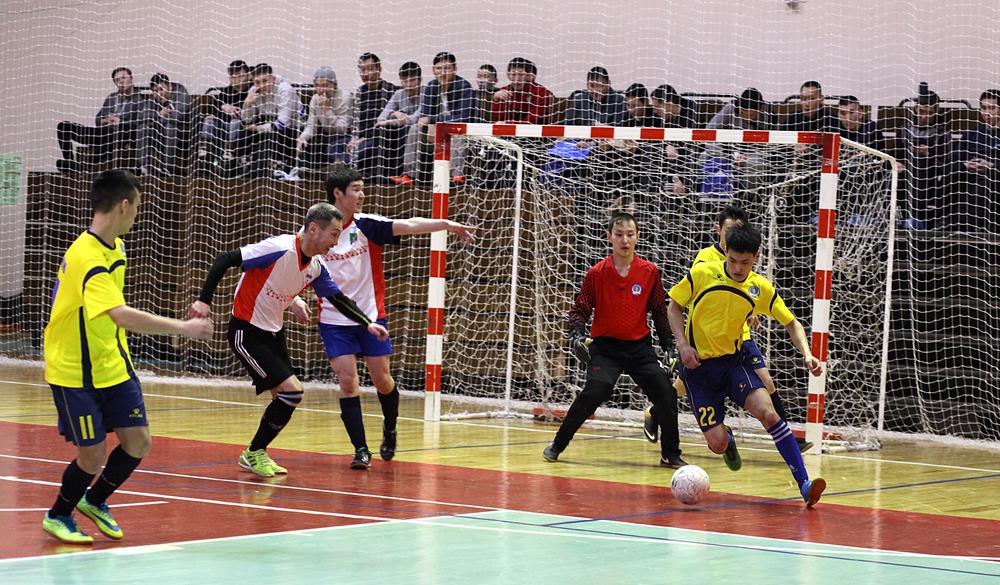 Команда Нерюнгринского района стала чемпионом республики по мини-футболу во второй лиге