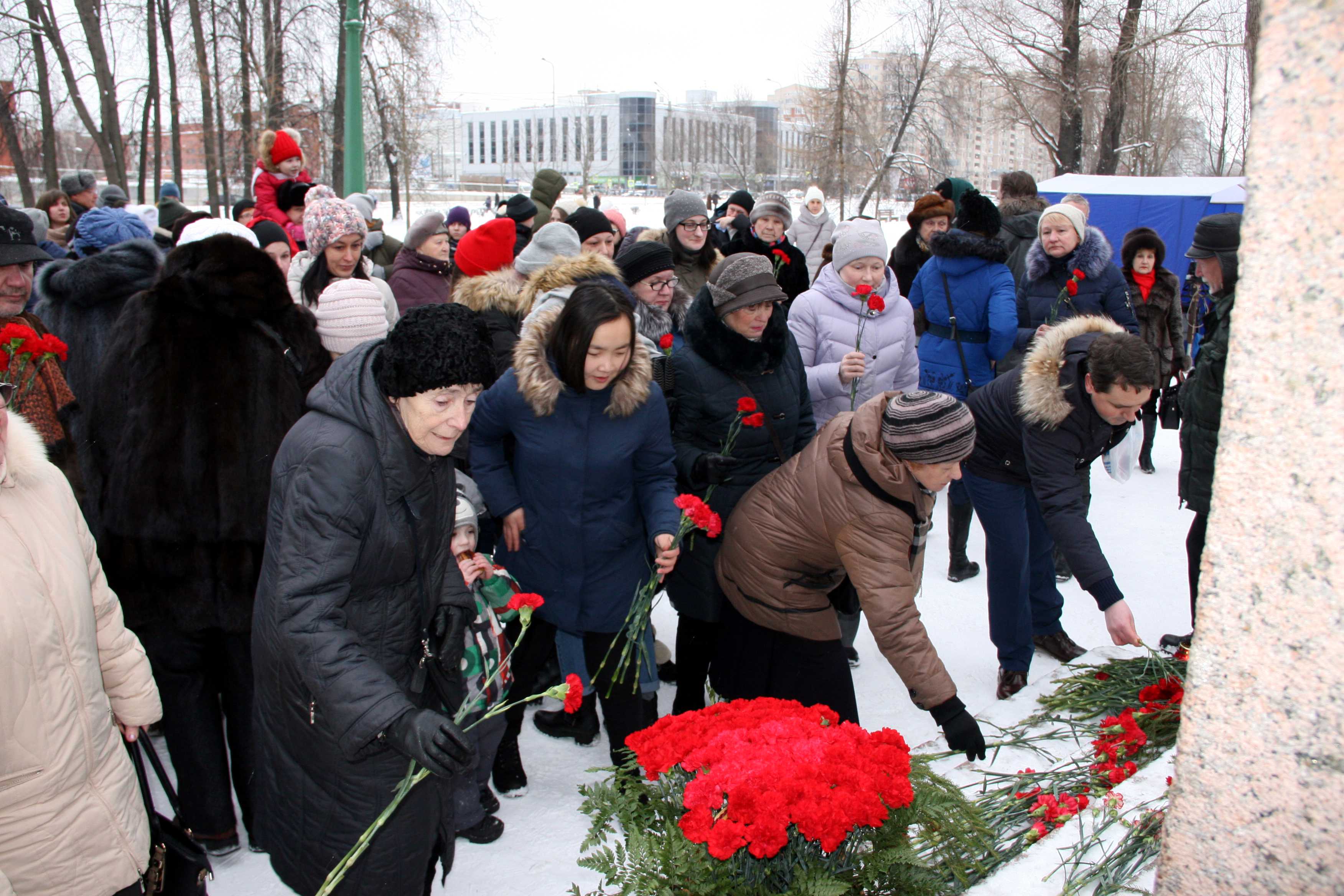 Якутяне почтили память Александра Пушкина в Санкт-Петербурге