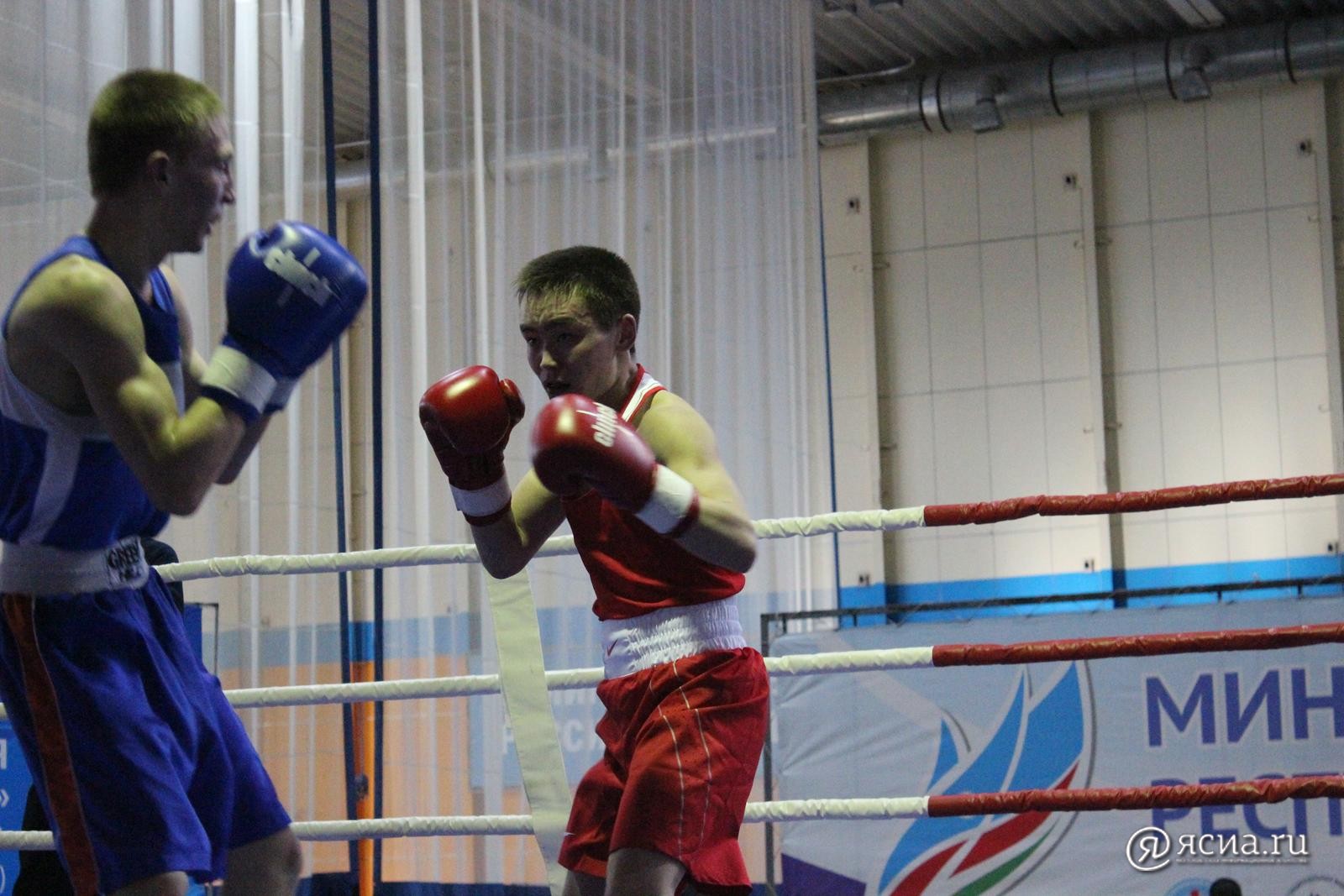 Василий Егоров пробился в финал всероссийского соревнования по боксу