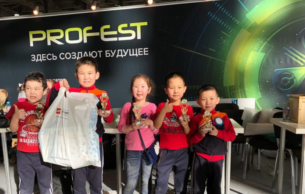 Школьники из Горного улуса стали лучшими в престижном роботехническом фестивале России