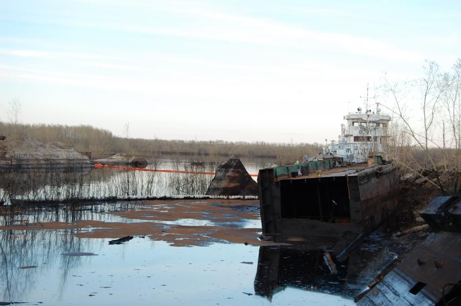 МинЖКХ Якутии: Угроза загрязнения воды из-за утечки нефти маловероятна