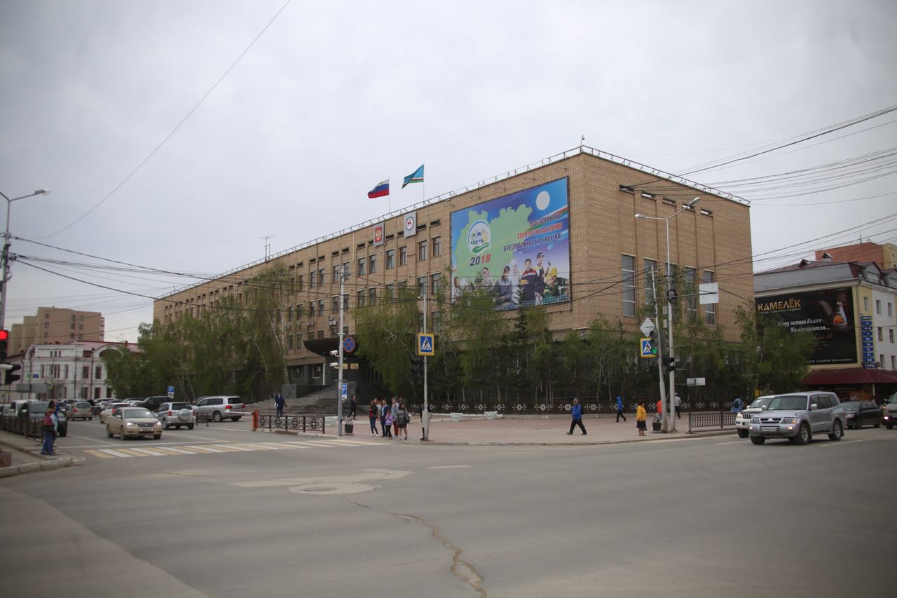 Айсен Николаев сократил количество чиновников, изменив структуру правительства Якутии