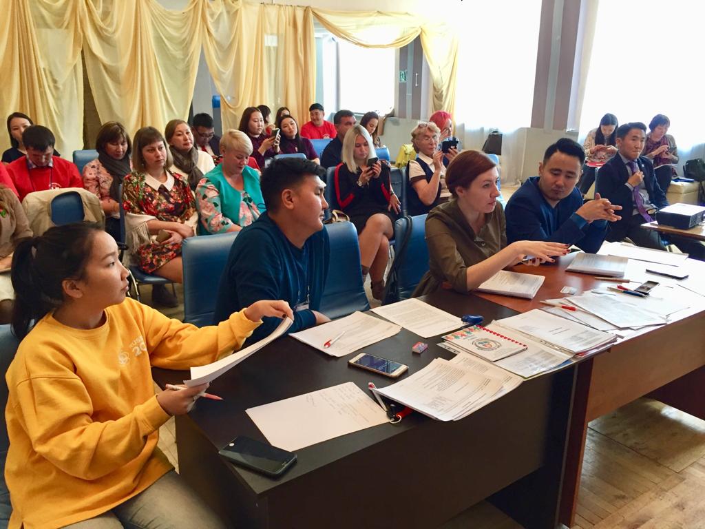 Лучшие добровольцы Якутии защитят свои социальные проекты в Москве