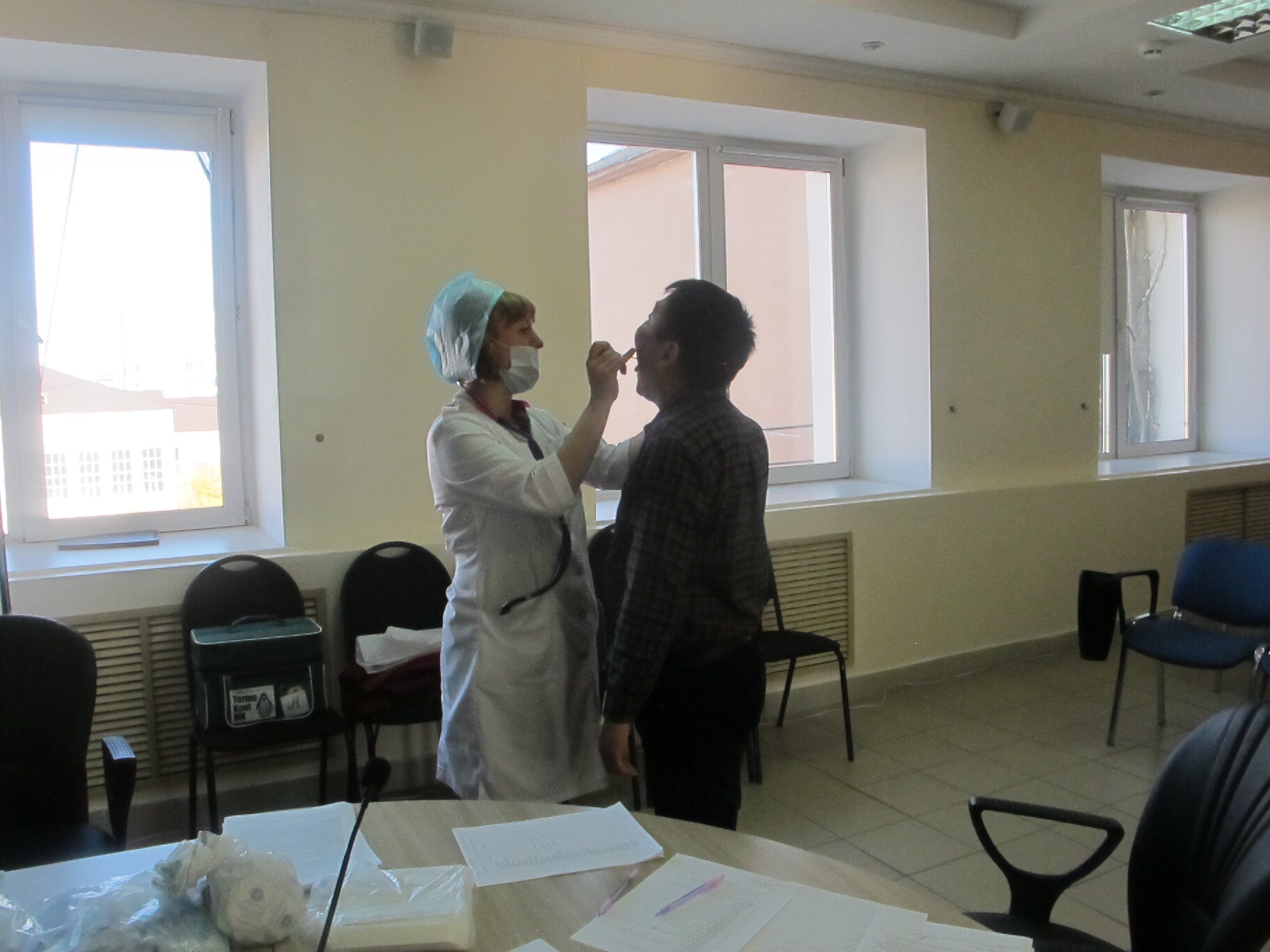 Сотрудники минздрава Якутии получили прививки против гриппа