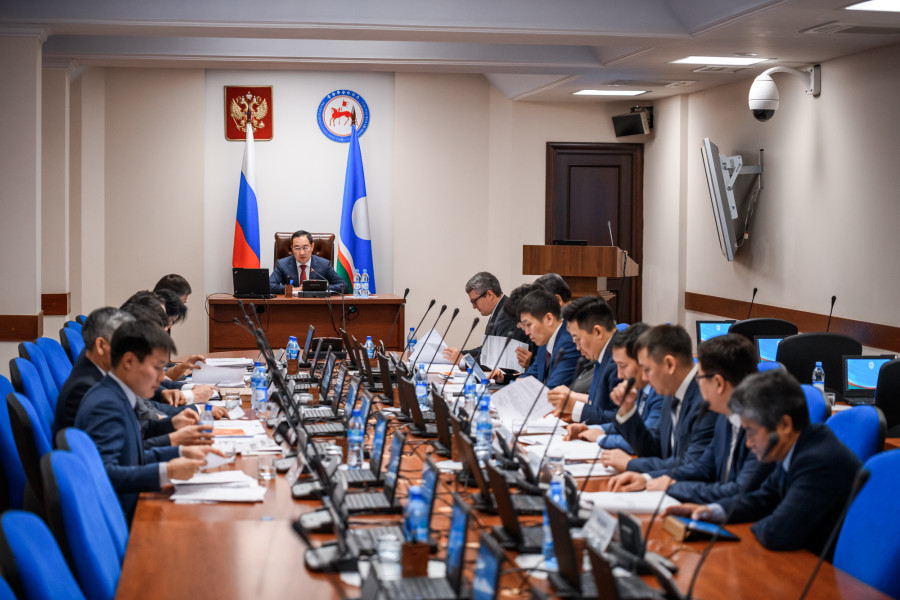 Руководители организаций сферы массовых коммуникаций отчитались перед главой Якутии