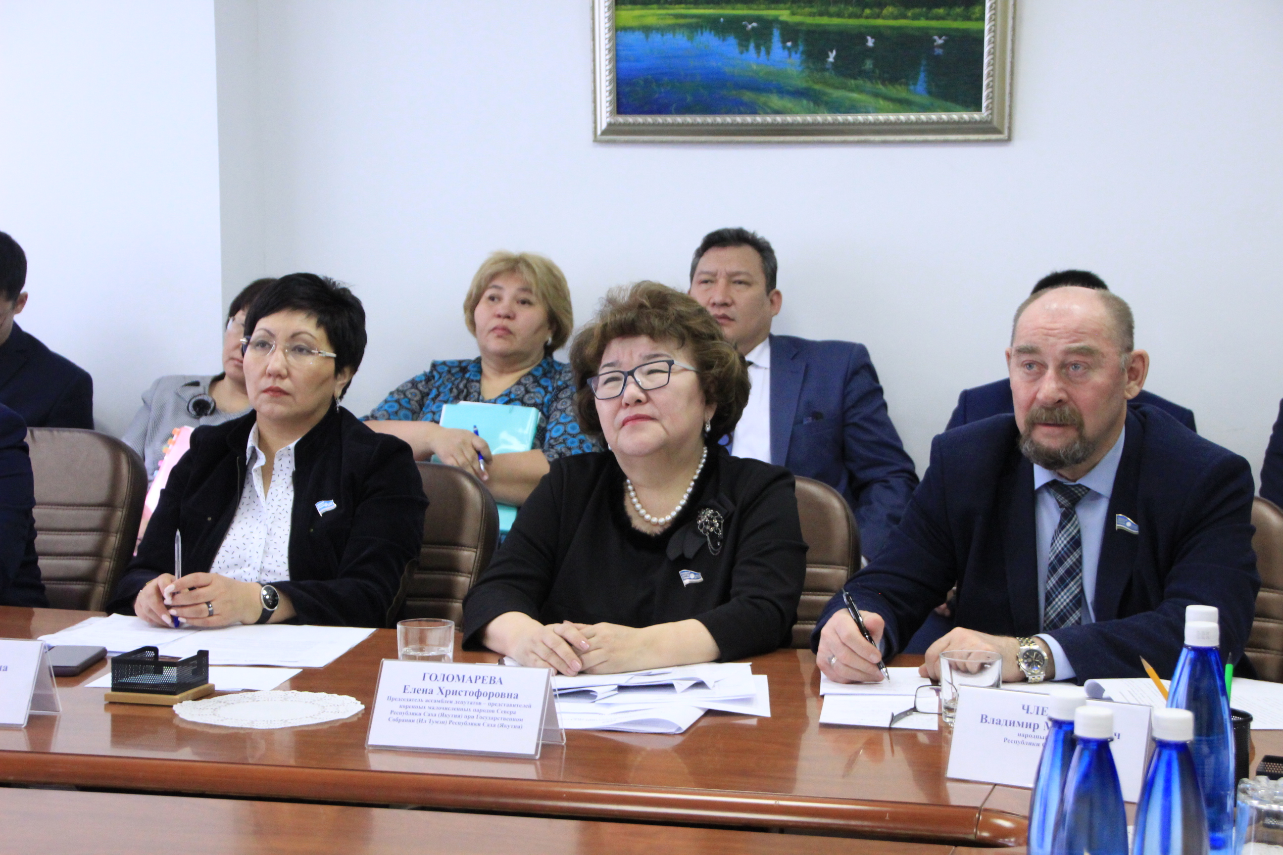 Повышение качества жизни народов Севера обсудили делегаты съезда юкагиров с депутатами Якутии