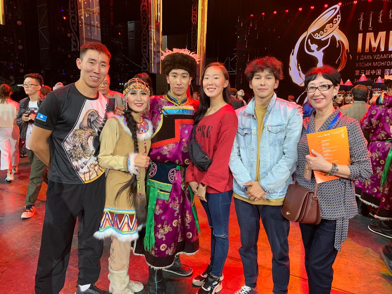 Якутяне завоевал бронзу на III Китайском конкурсе монгольского танца
