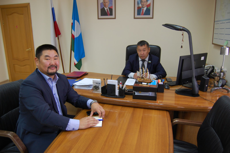 Дмитрий Садовников обсудил с новоизбранным главой Олекминского района вопросы ЖКХ