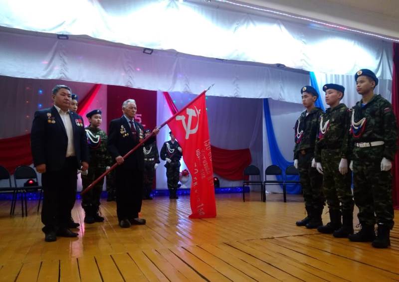 Эстафету «Знамя Победы» приняли в Верхоянске