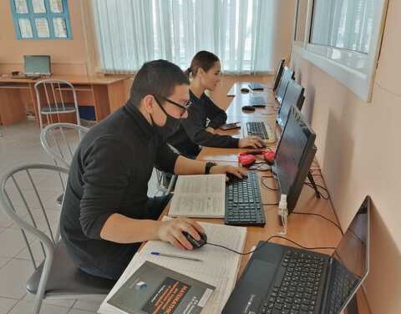 В Якутске профессиональные образовательные организации переходят к дистанционному обучению