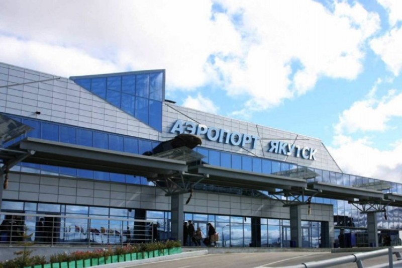 Иностранец, находящийся в розыске, пытался вылететь из Якутска с поддельным паспортом