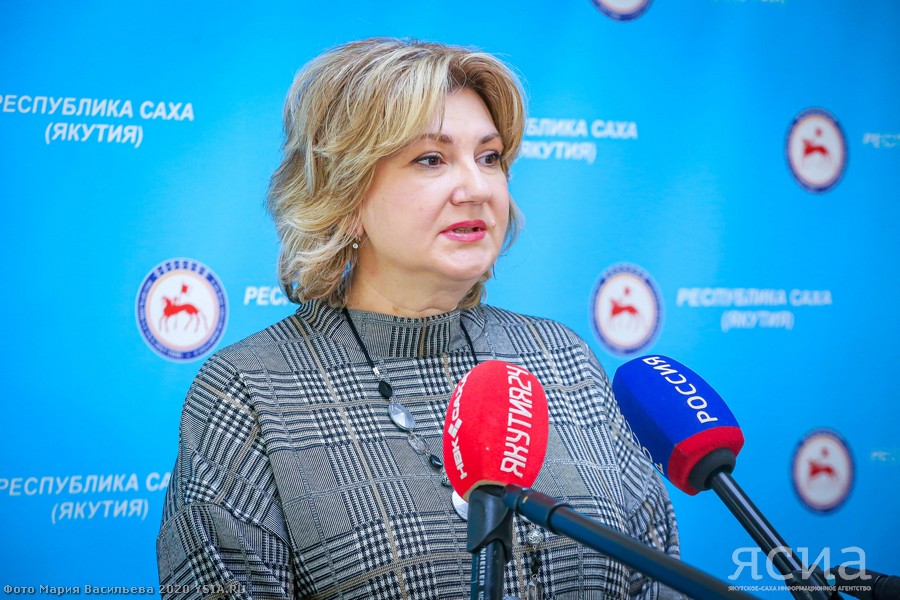 Елена Малинникова: В Якутии эффективно оказывают помощь больным коронавирусом