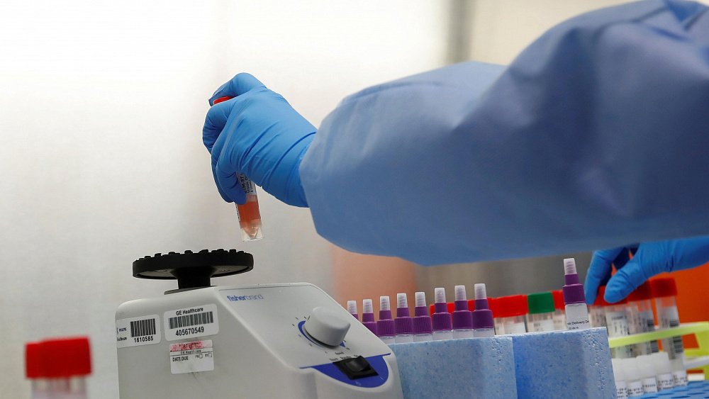 В медицинских учреждениях Якутска можно сдать тест на коронавирус