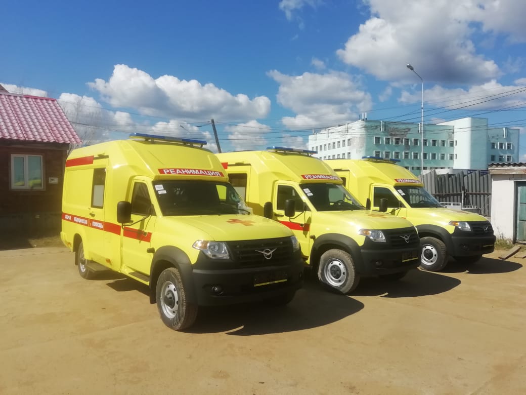 Якутия получила первые три новых автомобиля скорой помощи из одиннадцати