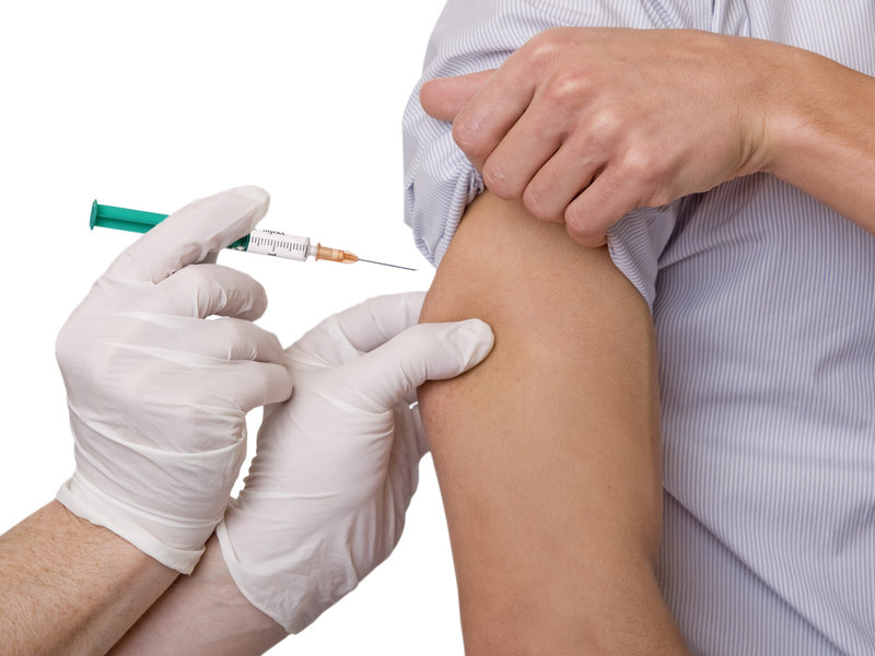 Вакцинация может стать одним из основных факторов остановки пандемии