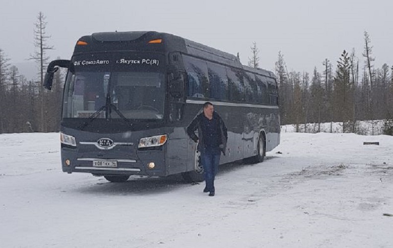 Автобусы якутск. Автобусы Якутии. Якутск транспорт. Автобус Якутск ЯСИА. Маршрутки в Якутии.