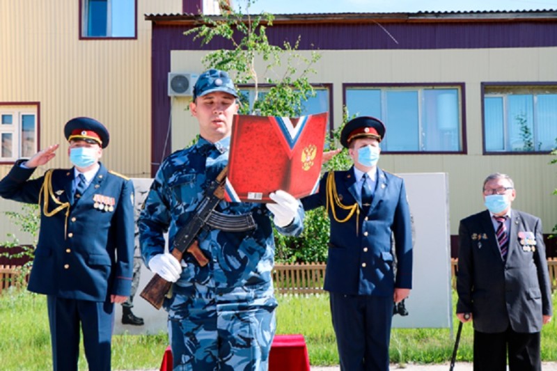 Уфсин рс. Присяга УФСИН. Присяга сотрудника УИС. Присяга сотрудника ФСИН. Принятие присяги УФСИН.