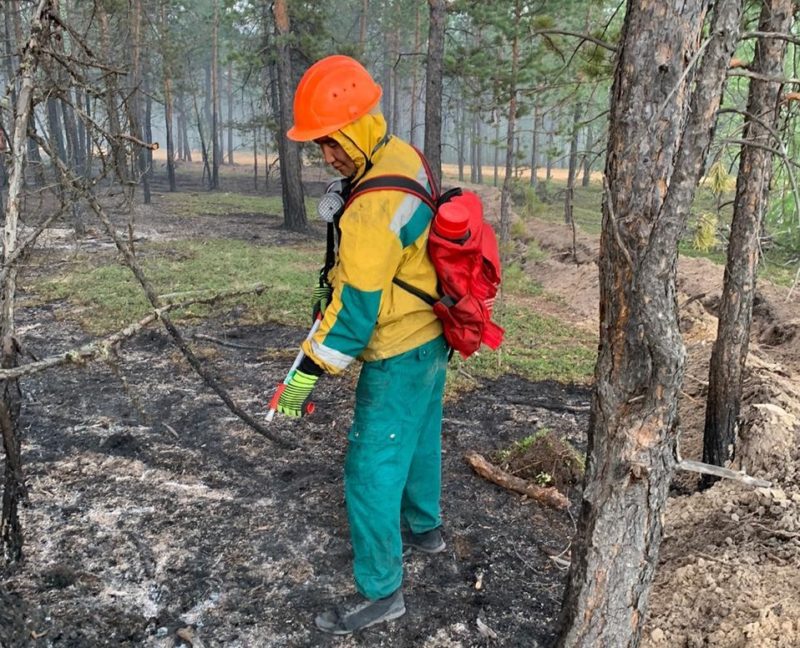 В Якутии тушат 15 лесных пожаров