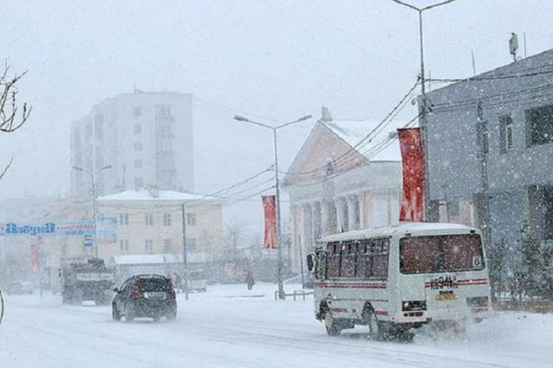 В Якутске продолжают снимать с линии маршрутные автобусы за нарушения санитарных норм