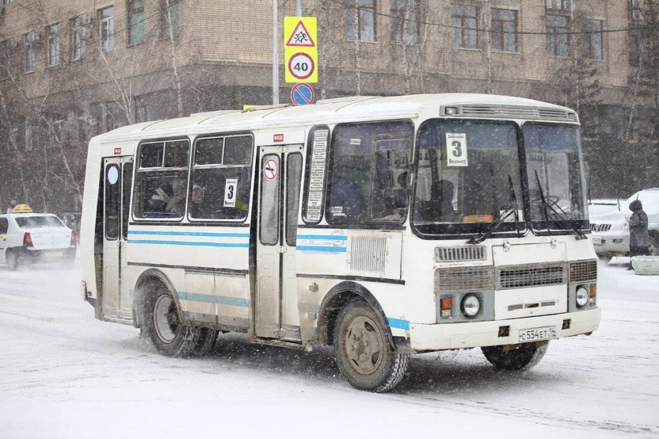 В Якутске с линии сняты три автобуса частных перевозчиков за санитарные нарушения