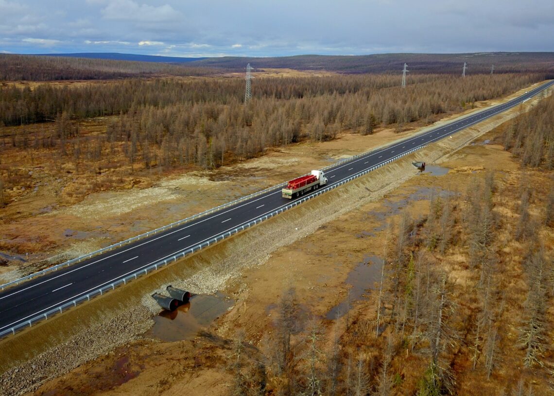 Трасса до якутска. Федеральная трасса Лена 2021. Федеральная трасса Якутия. Федеральная трасса Лена 2000. Трасса Лена 2022.