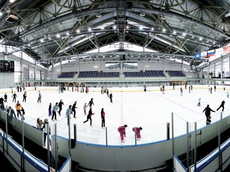 Ледовую арену «Шахтер» в Нерюнгри закрыли до конца ноября