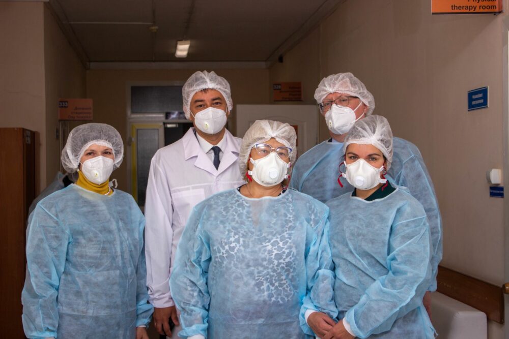 Иркутские врачи посетили Якутскую республиканскую офтальмологическую больницу