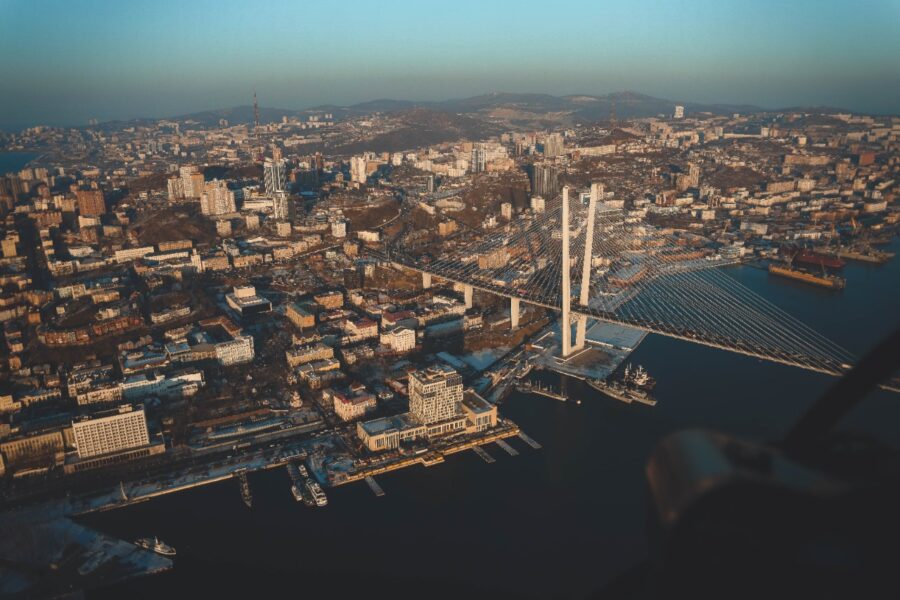 Настоящее и будущее дальневосточных городов обсудили на медиасаммите во Владивостоке
