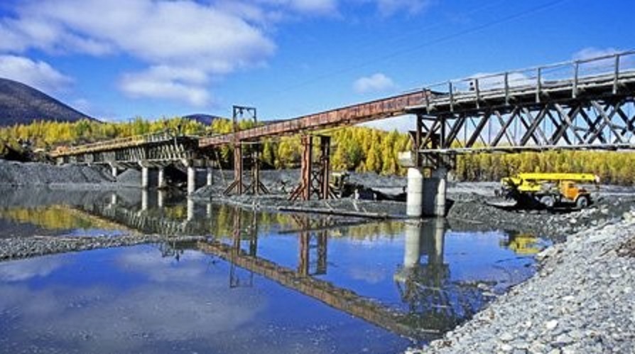 На реконструкцию моста через реку Аллах-Юнь Якутия получит дополнительно 228 млн рублей