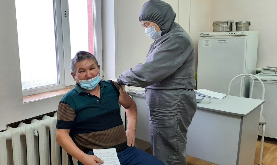 Работники ГУП «ЖКХ РС (Я)» вакцинировались от коронавирусной инфекции