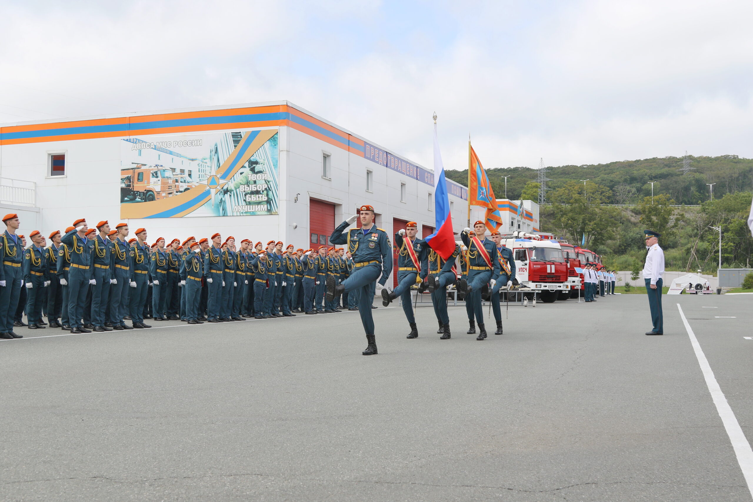 Якутян приглашают в Дальневосточную пожарно-спасательную академию  