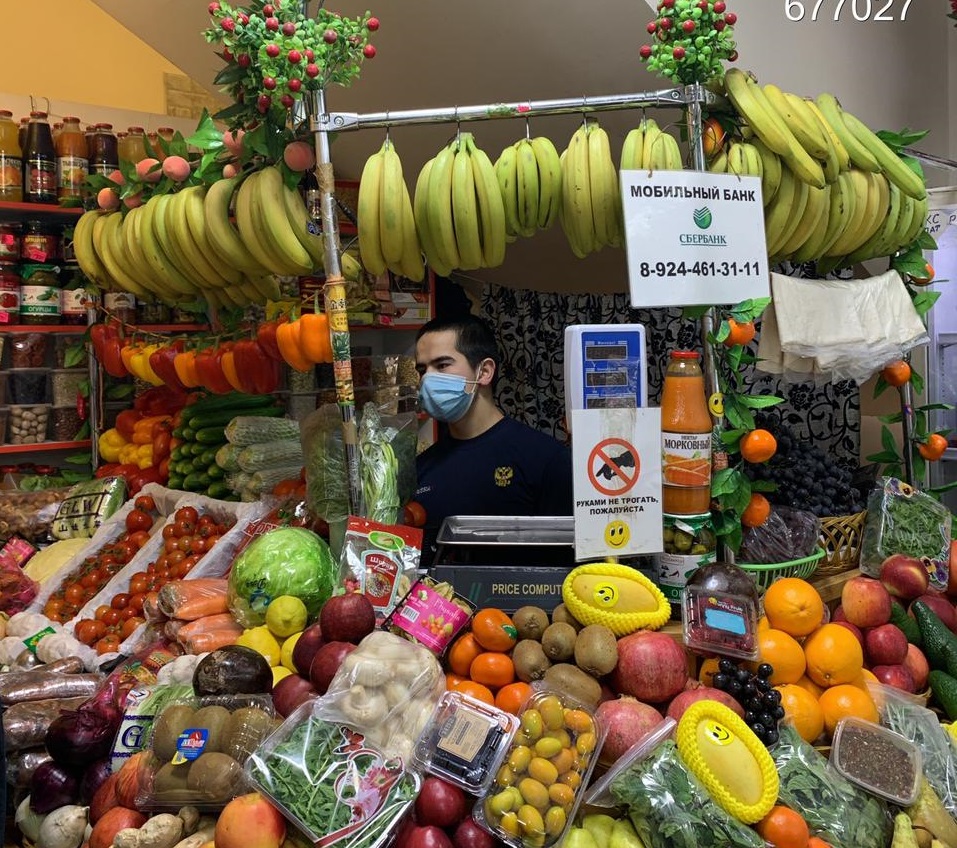 Оперштаб Якутска проверил киоски по продаже овощей и фруктов на предмет соблюдения санитарных правил