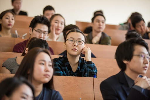 В Якутии идет подготовка к переходу вузов на очный формат обучения
