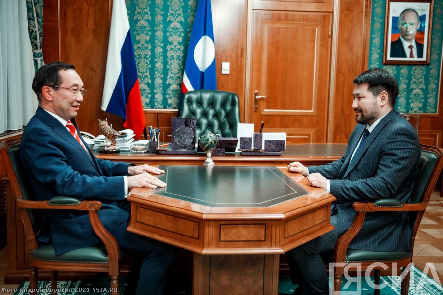 Глава Якутии встретился с главой города Якутска