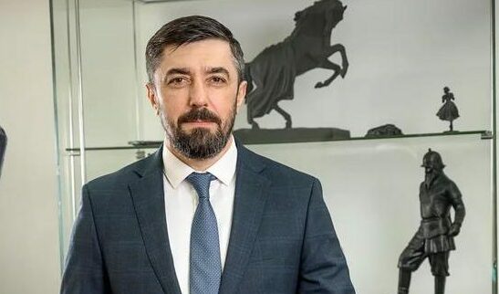 Айсен Николаев поздравил Романа Щегельняка с победой на выборах