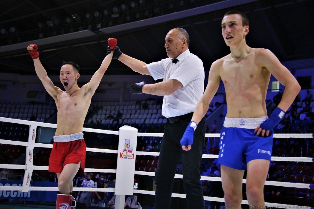 Трое якутян. Стали известны все финалисты чемпионата России по кикбоксингу в Якутске