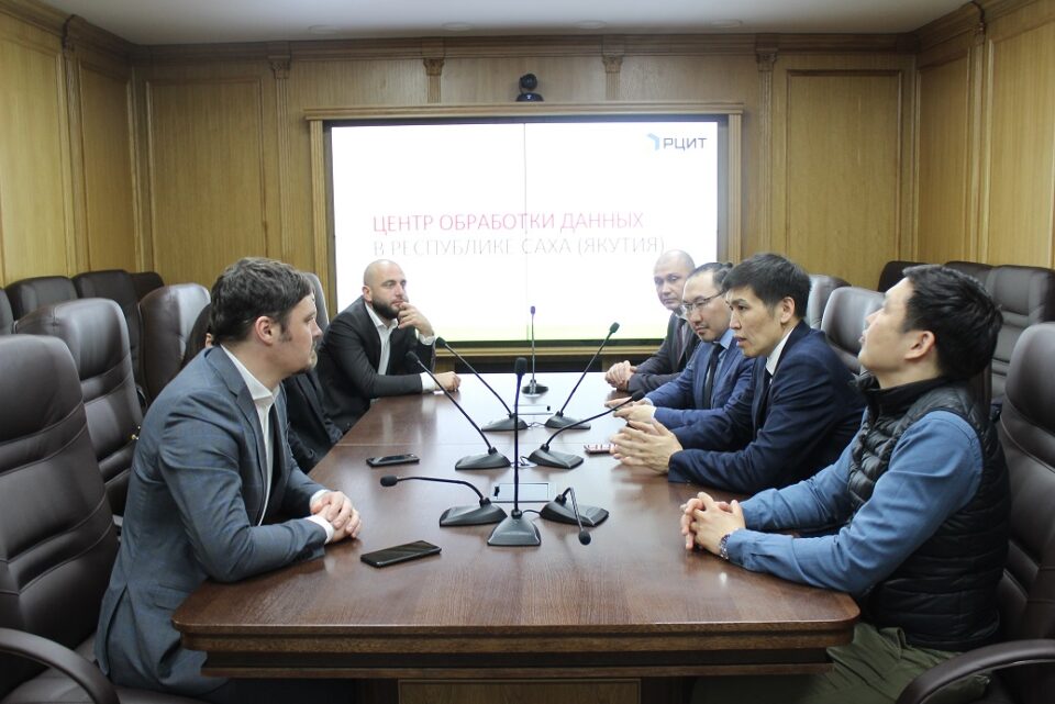 Представители АК АЛРОСА посетили объекты Якутии, связанные с цифровизацией