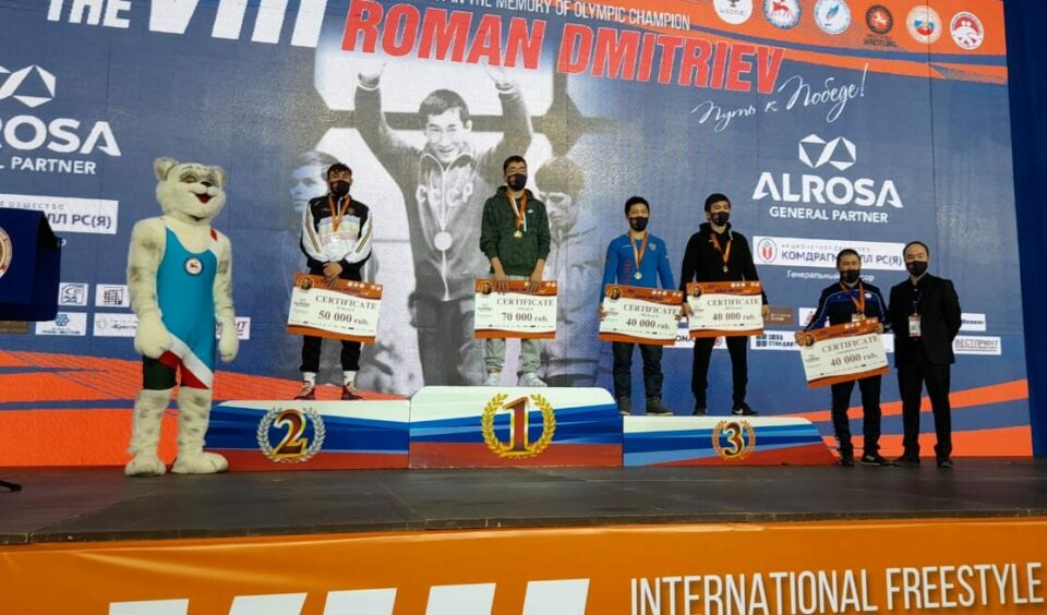 Семь медалей принесли борцы Якутии на турнире Романа Дмитриева