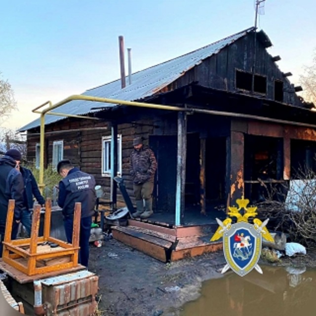 По факту гибели малолетних детей при пожаре в пригороде Якутска возбудили уголовное дело