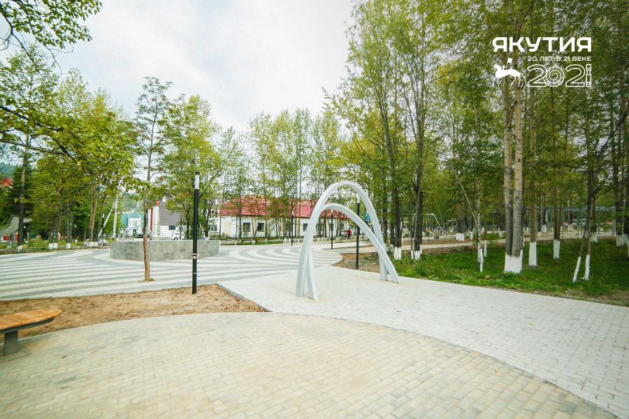 Девять общественных пространств и 32 двора благоустроят в Якутии в этом году