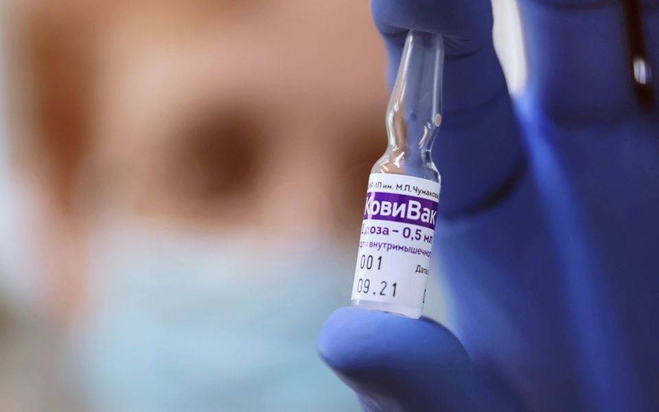 Жителям Якутии стала доступна еще одна вакцина