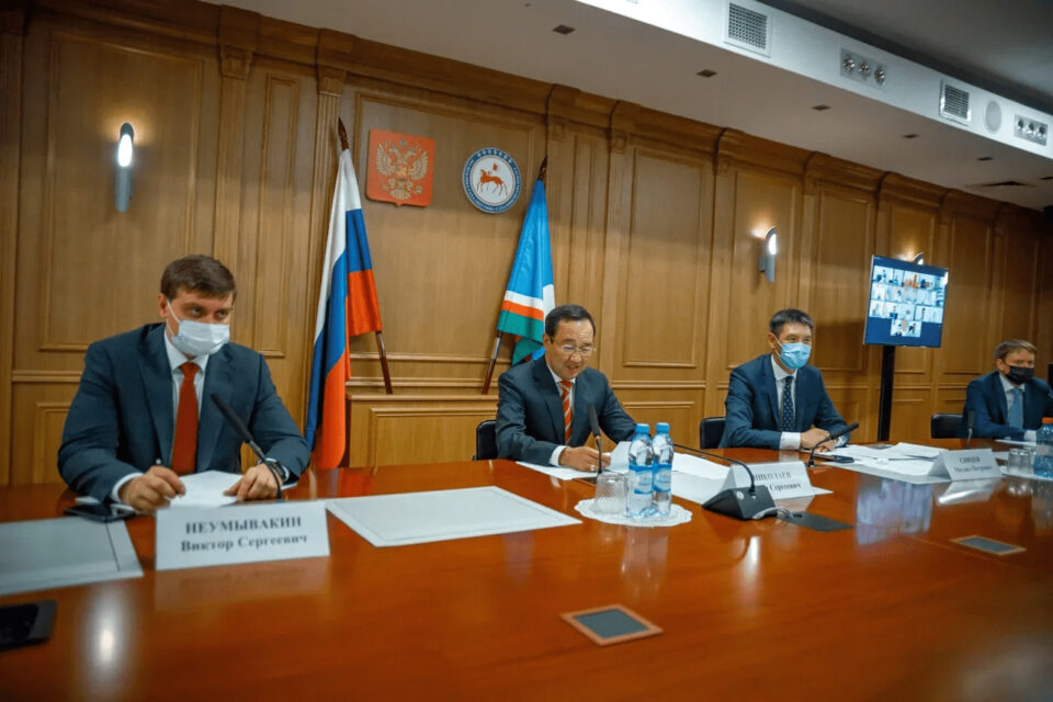 Глава Якутии провел заседание рабочей группы комиссии Госсовета РФ