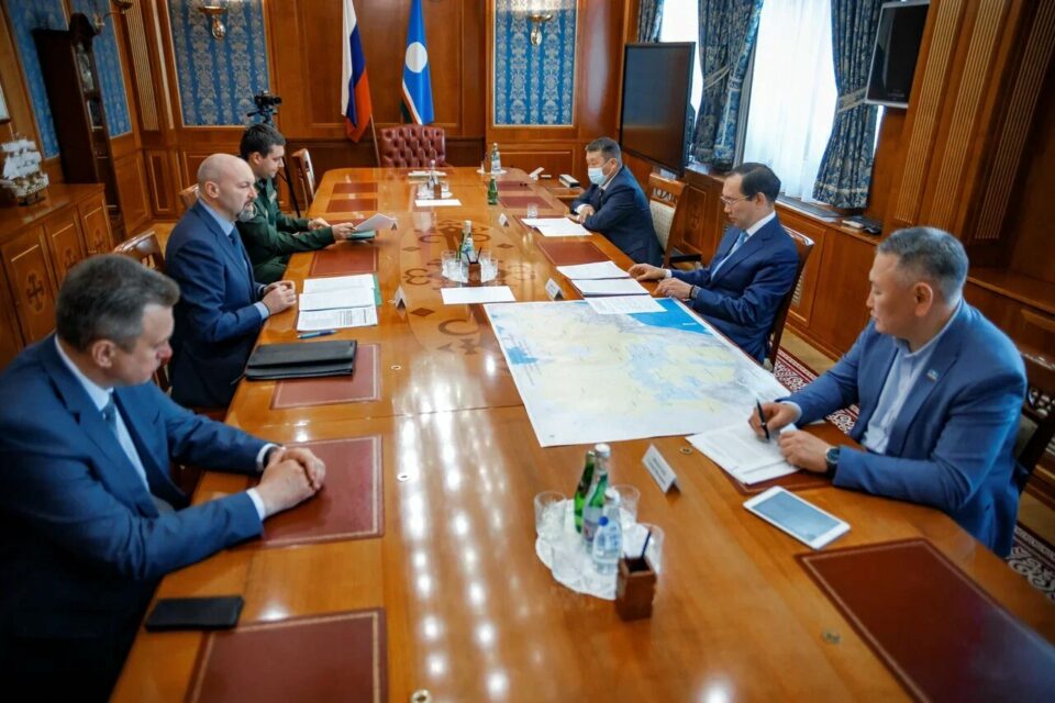 Глава Якутии встретился с руководителями лесного хозяйства страны