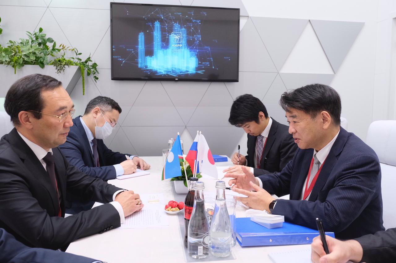 Глава Якутии и посол Японии обсудили совместные проекты на ПМЭФ-2021