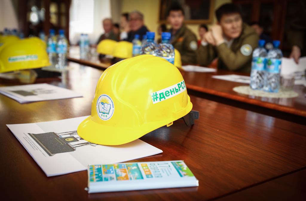 В Якутии бойцы cтудотрядов будут помогать в тушении лесных пожаров