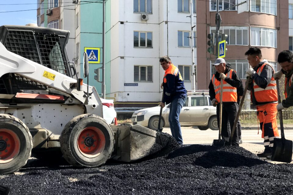 В гарантийный срок диван сломался