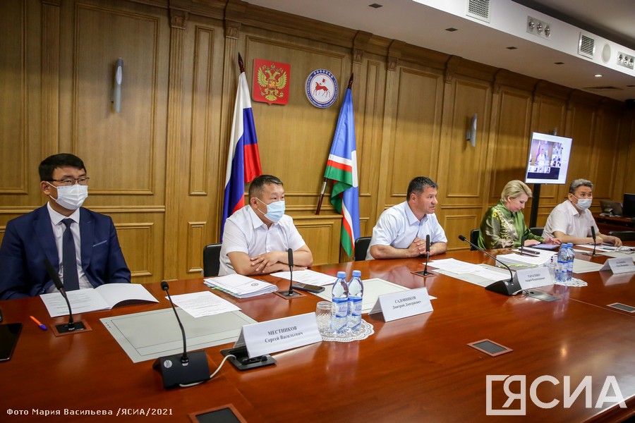 На заседании Правительства Якутии утвержден новый регламент сопровождения инвестиционных проектов 